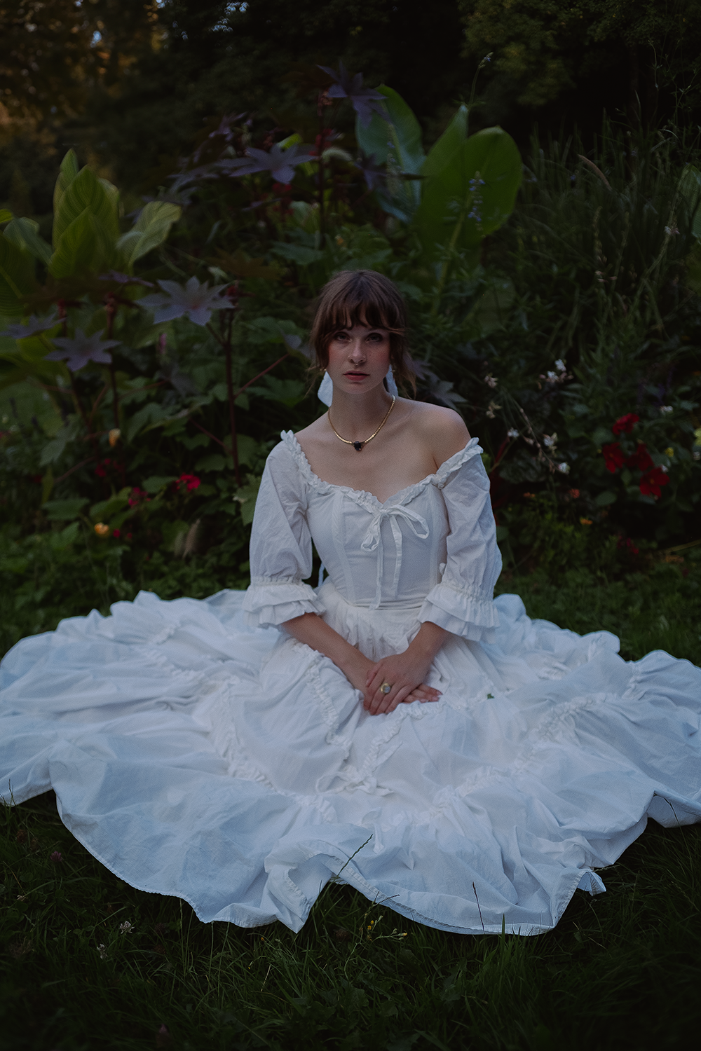 fashion editorial vintage wedding dress of laura ashley france boullion nature srdv photography